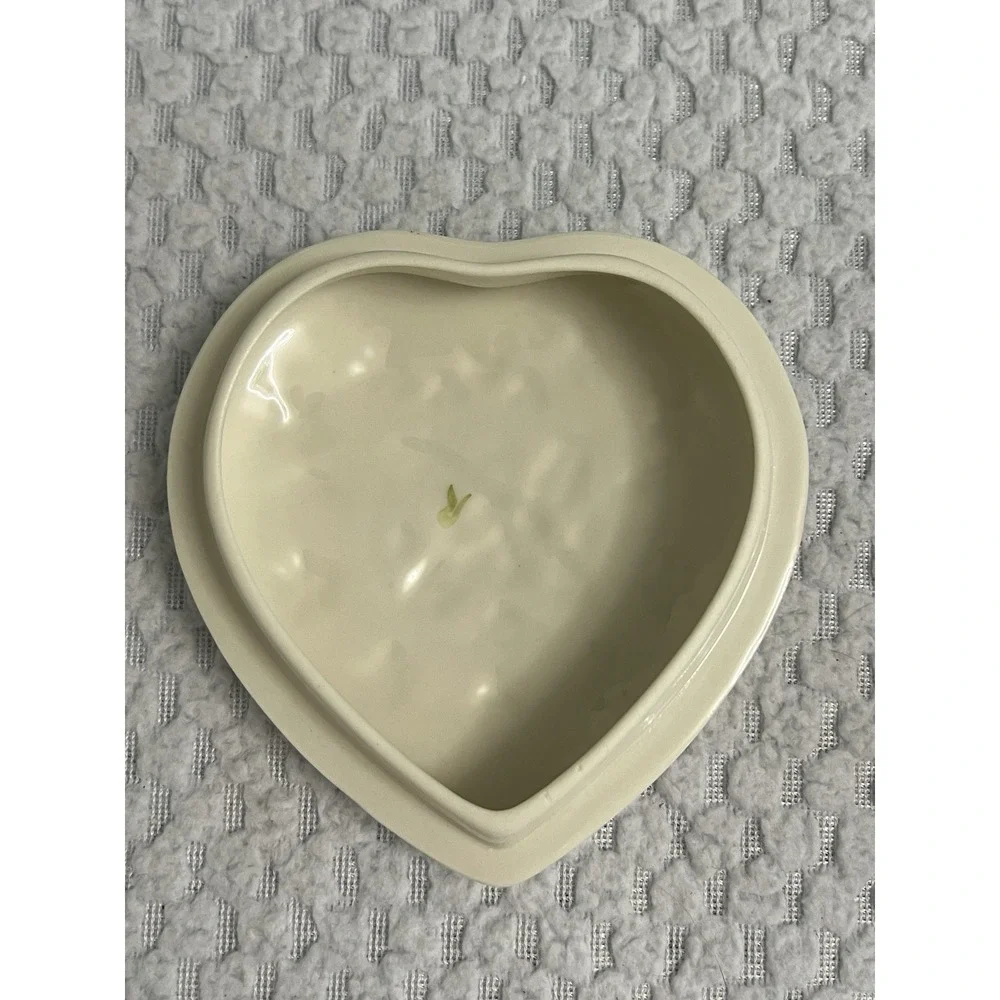 BELLEEK Primrose Heart Shaped Trinket Box Shamrock Yellow Rose Porcelain Jewelry
